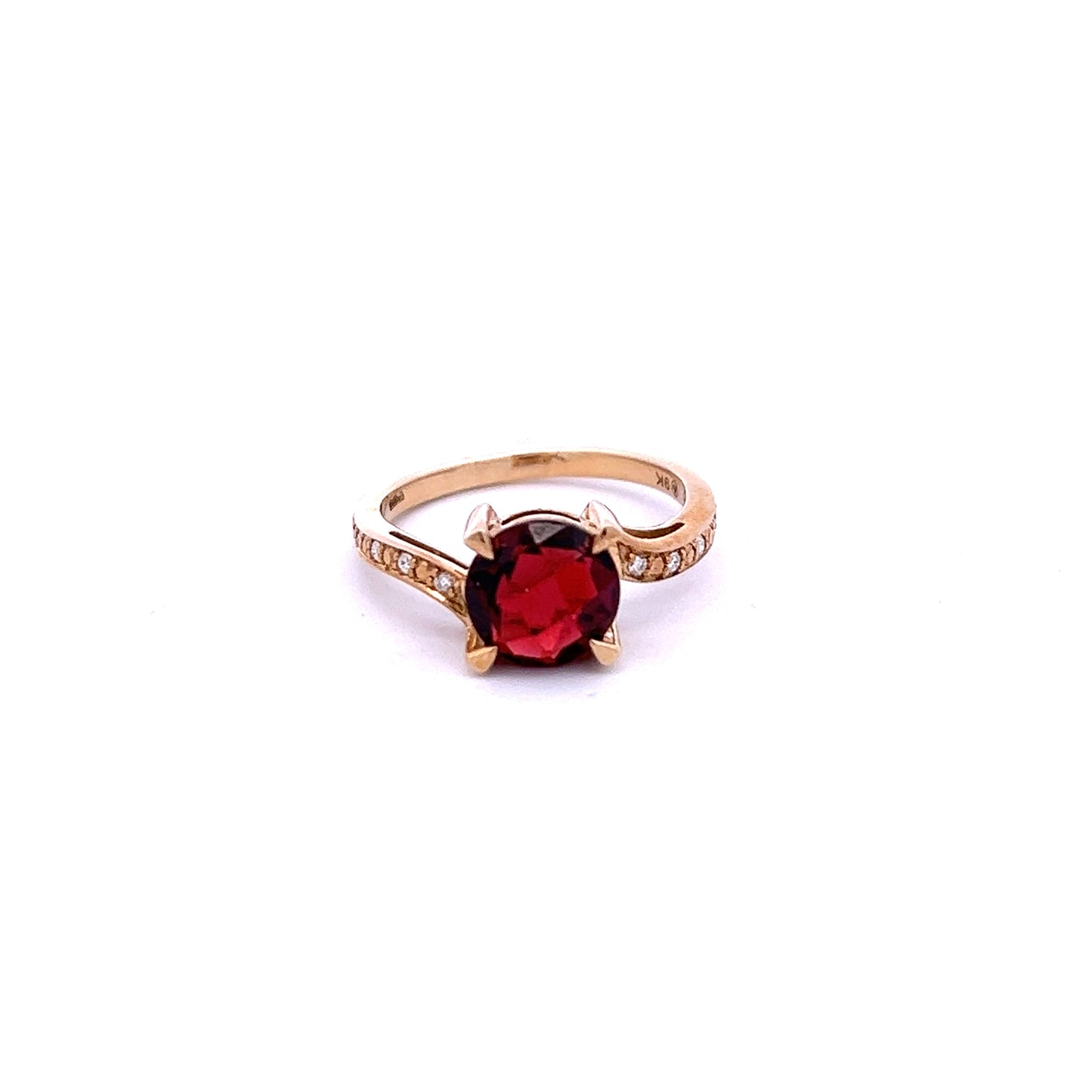 9ct Yellow Gold Garnet and Diamond Ring