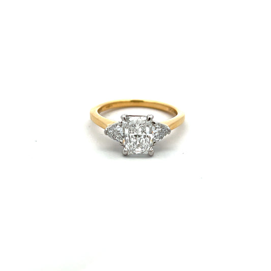 18ct Yellow Gold Laboratory Grown Diamond Radiant and Trilliant Cut Ring Size N