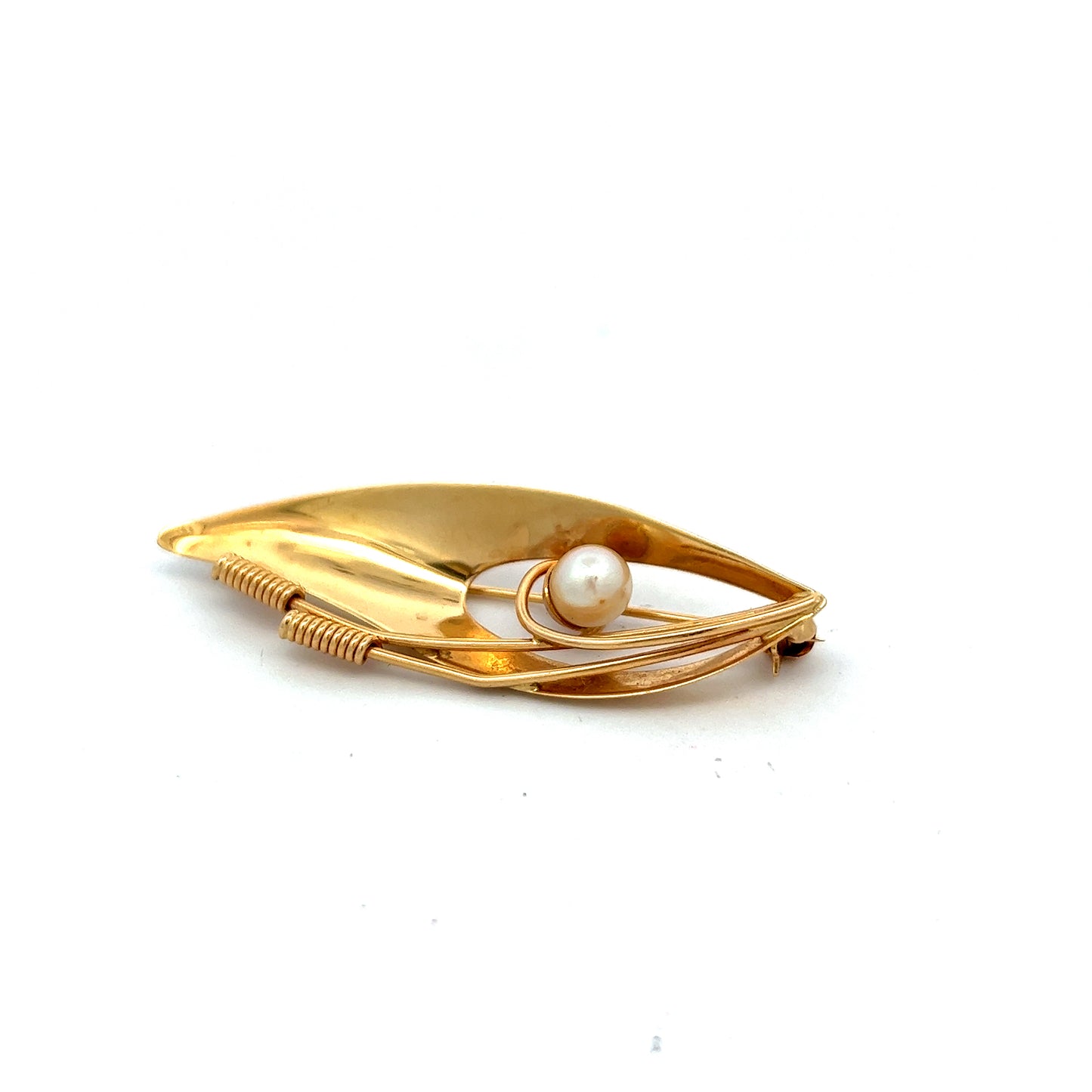 Pre-Owned Cultured Pearl Leaf Modern Brooch