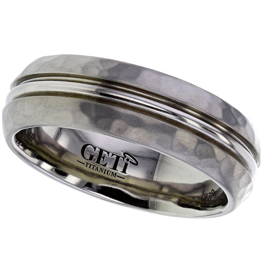 Geti Titanium Dome Hammered Line Ring