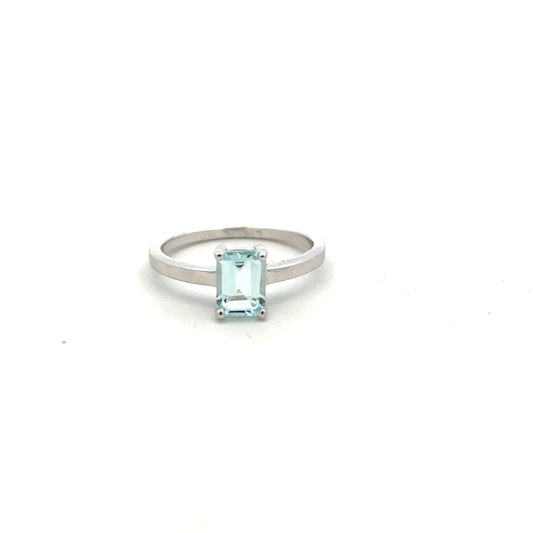 9ct White Gold Aquamarine 7X5mm Octagon Ring Size M
