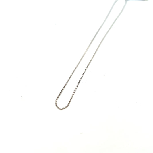 18" 9ct White Gold Flat Curb Chain