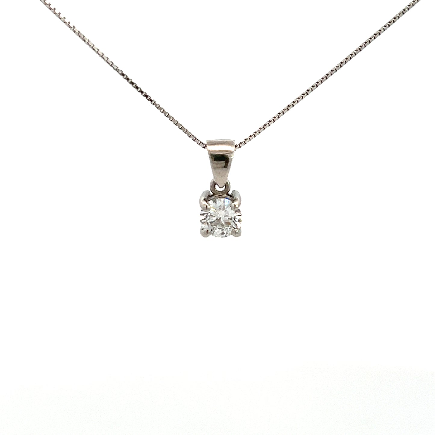 18ct White Gold Laboratory Grown 0.76ct Brilliant Cut Pendant