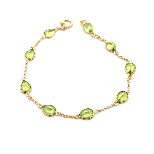 18ct Yellow Gold 9 Teardrop Shaped Peridot Bracelet