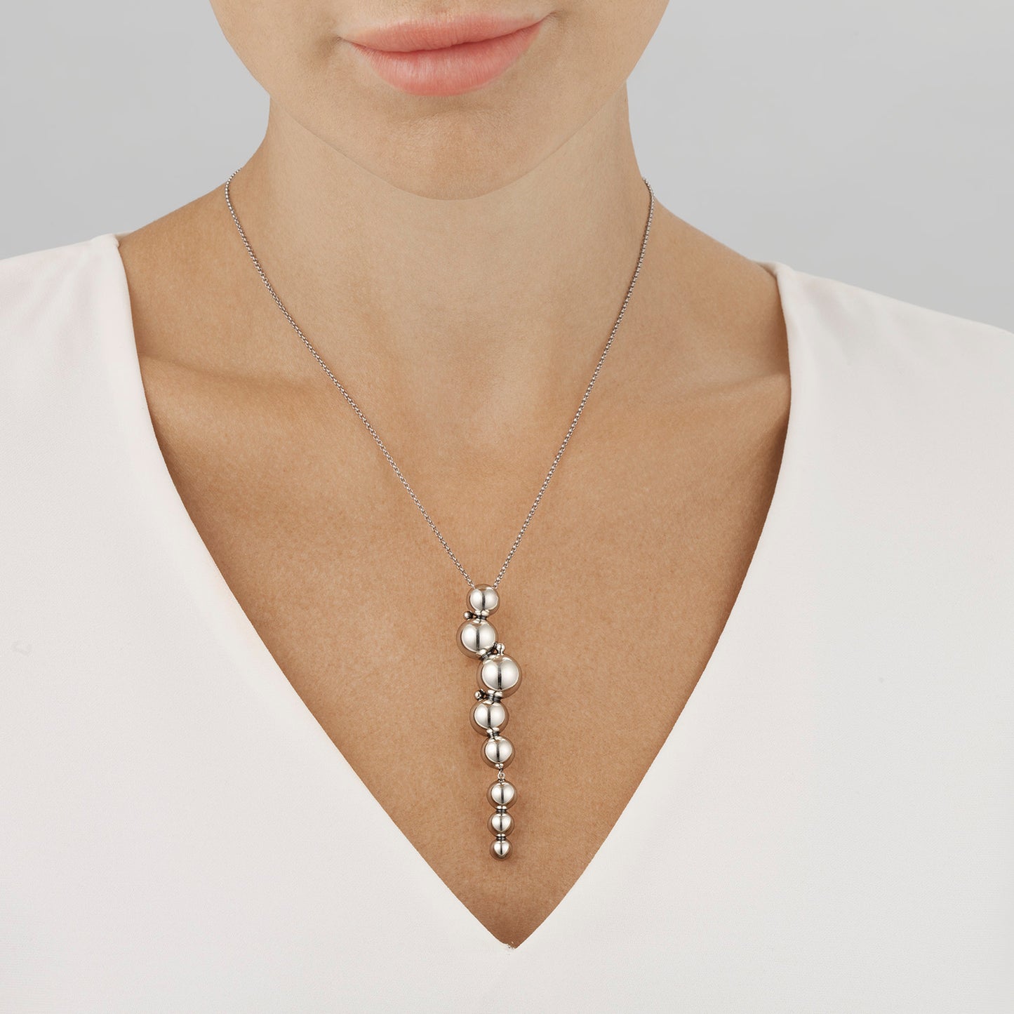 Georg Jensen Moonlight Grapes Pendant and Chain 20000661