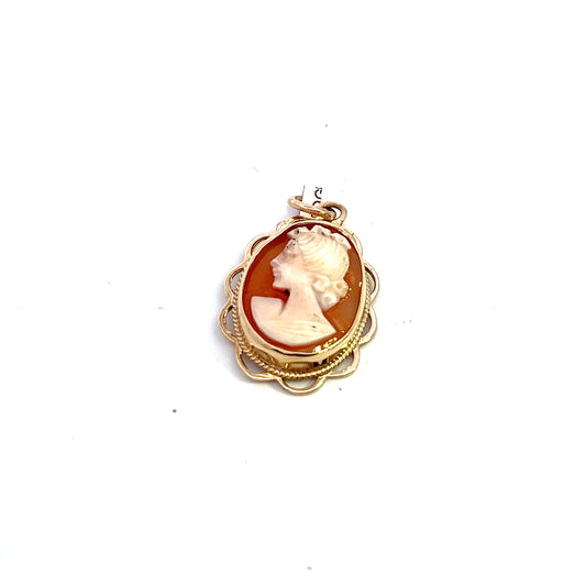 Pre-Owned 9ct Gold Cameo Pendant
