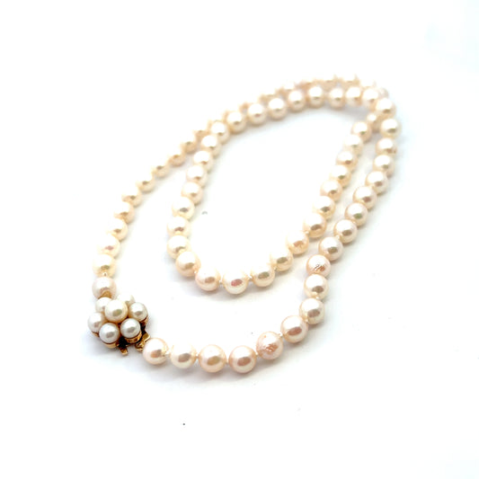 Pre-Owned 18" White 5.5/6mm Cultured Pearls With 9ct Gold Clasp