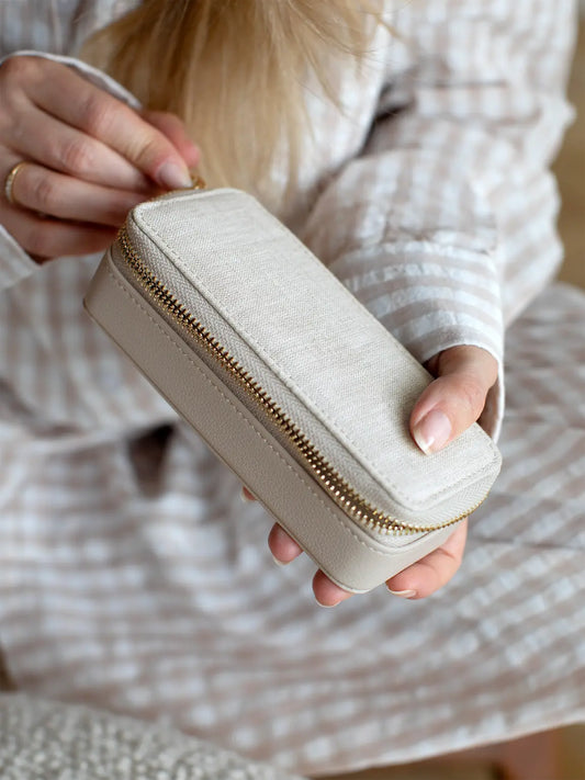 Stackers Linen Oatmeal Mid Zipped Travel Jewellery Box