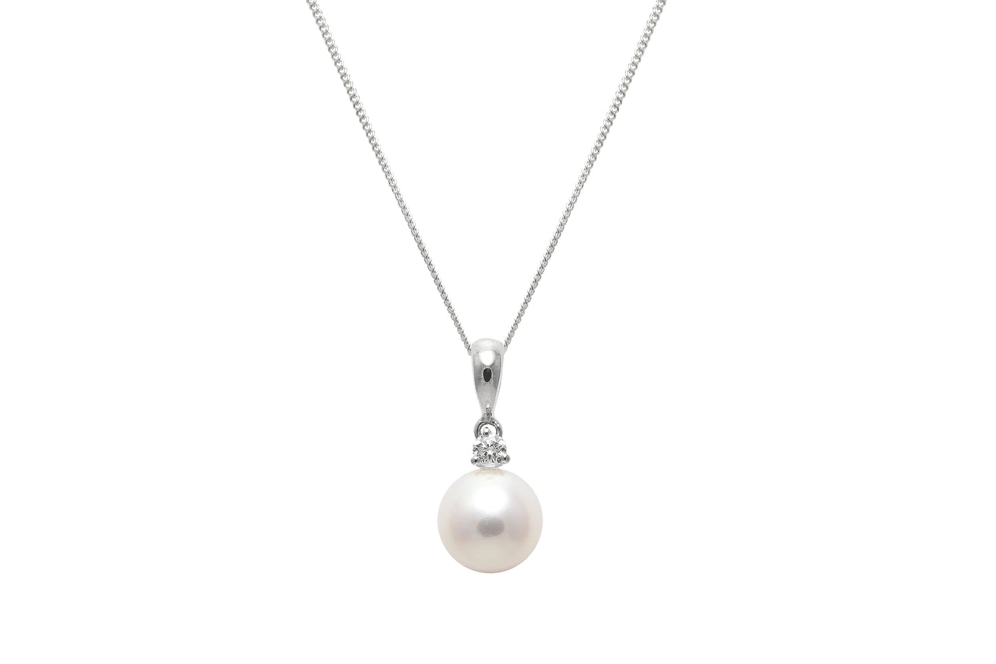 18ct White Gold Freshwater Cultured Pearl Round 8-8.5mm and Diamond Pendant