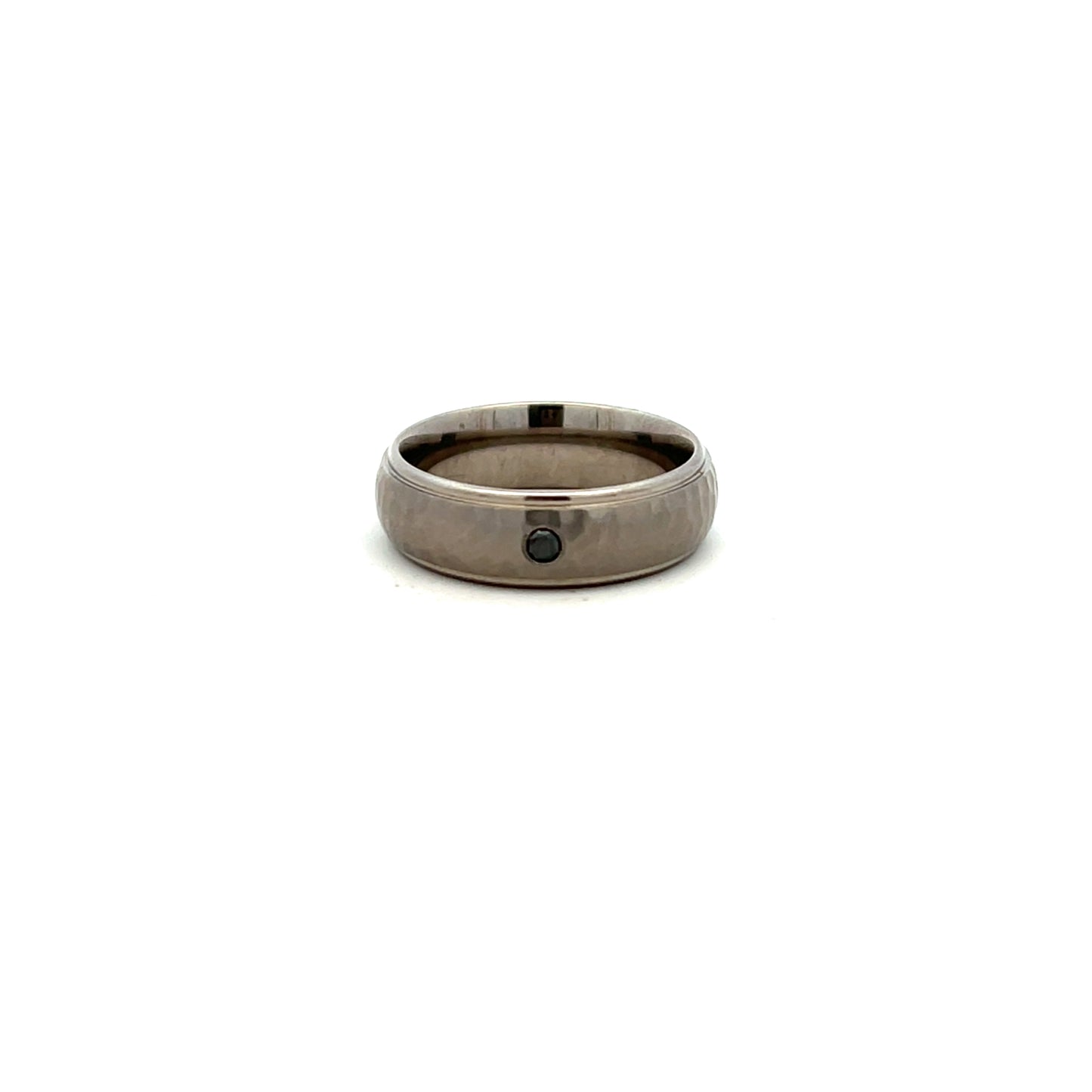 Titanium 0.06ct Black Diamond Hammered Centre Polish Edge Size U