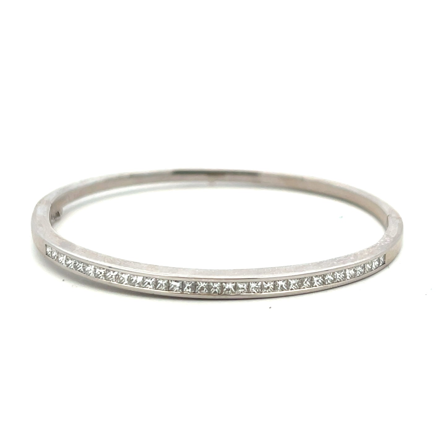 18ct White Gold Princess Cut 1.50ct Diamond Bangle