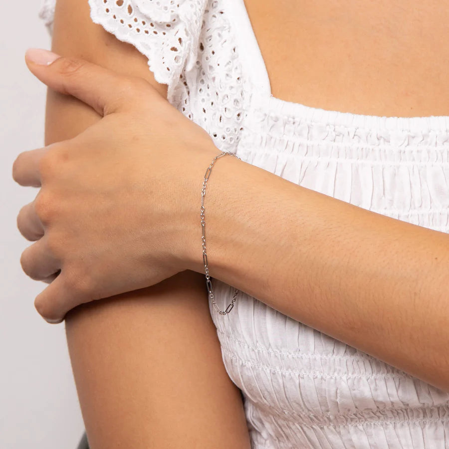 9ct White Gold Figaro Fetter and Five Link Bracelet