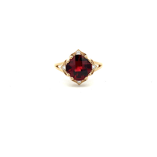 9ct Yellow Gold Garnet and Diamond Ring Size P