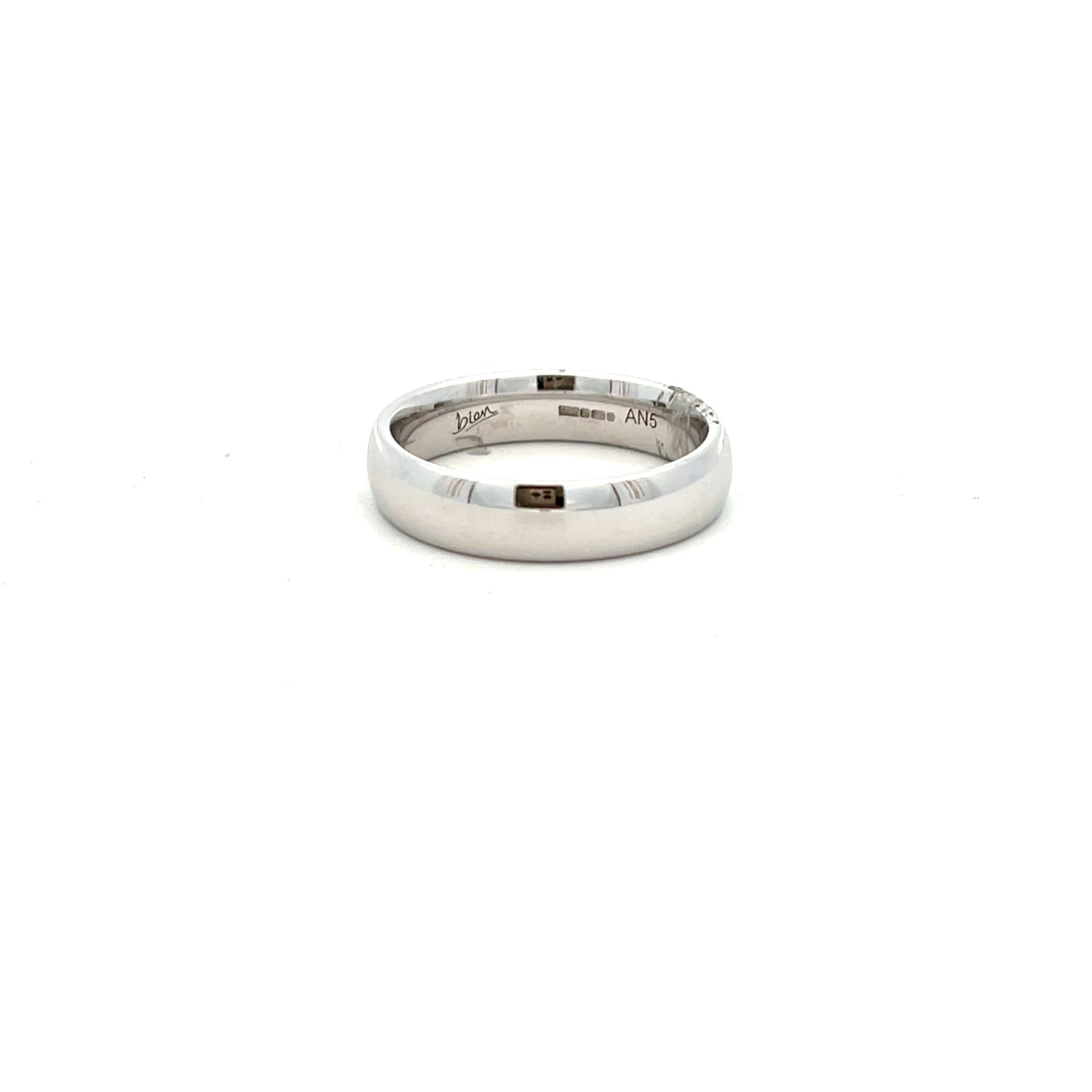 18ct White Gold 5mm Luxury Ring Size T