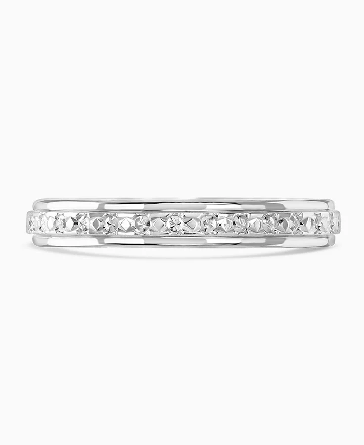 18ct White Gold Diamond Cut Plain Edge Ring Size M