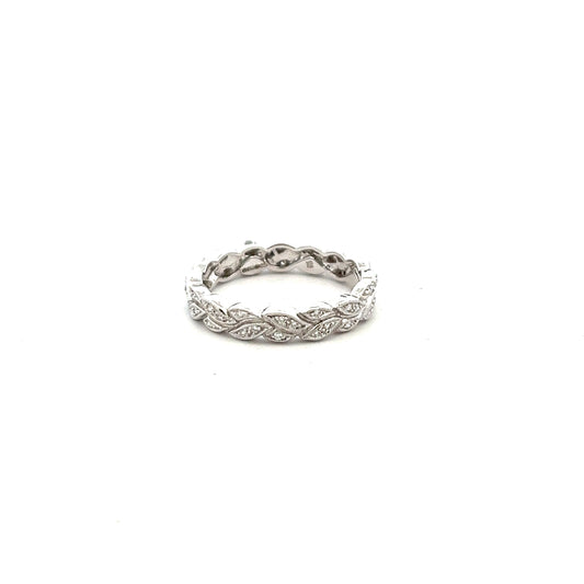 18ct White Gold Floral Weave Diamond Ring Size M