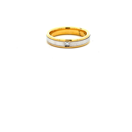 18ct Yellow and White Gold Princess Cut Diamond Ring Size U
