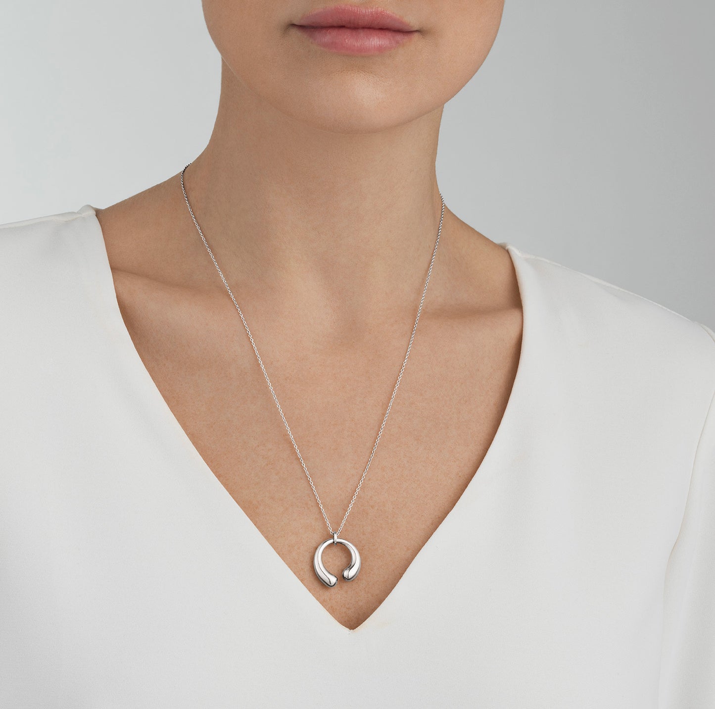 Georg Jensen Mercy Medium Pendant and Chain 10015156