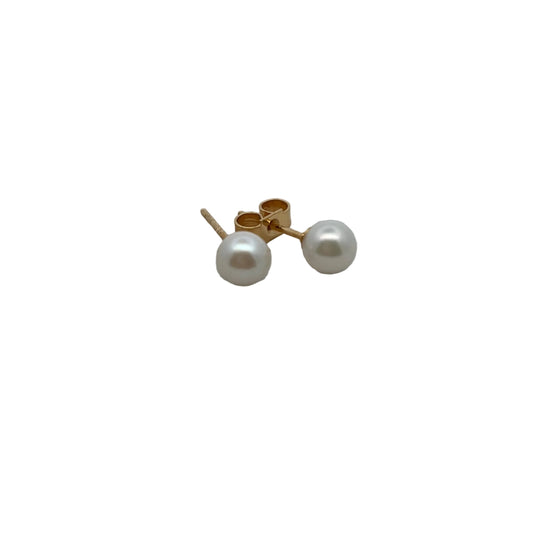 18ct Yellow Gold 5mm Cultured Pearl Stud Earrings