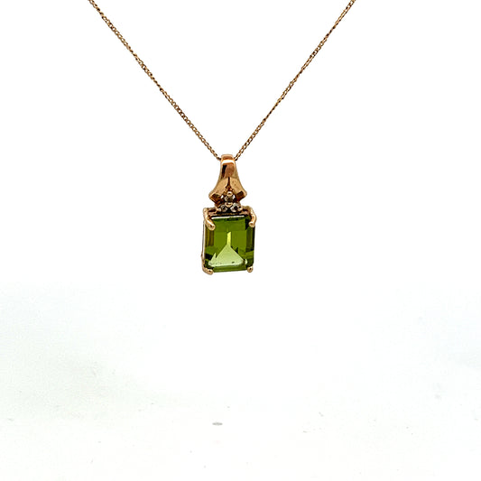 Pre-Owned Green Stone Necklace