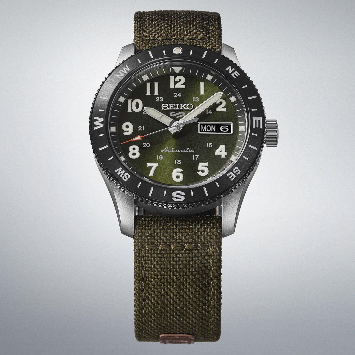 Seiko 5 Sports Field Watch In Fatigue Green HDB008K1
