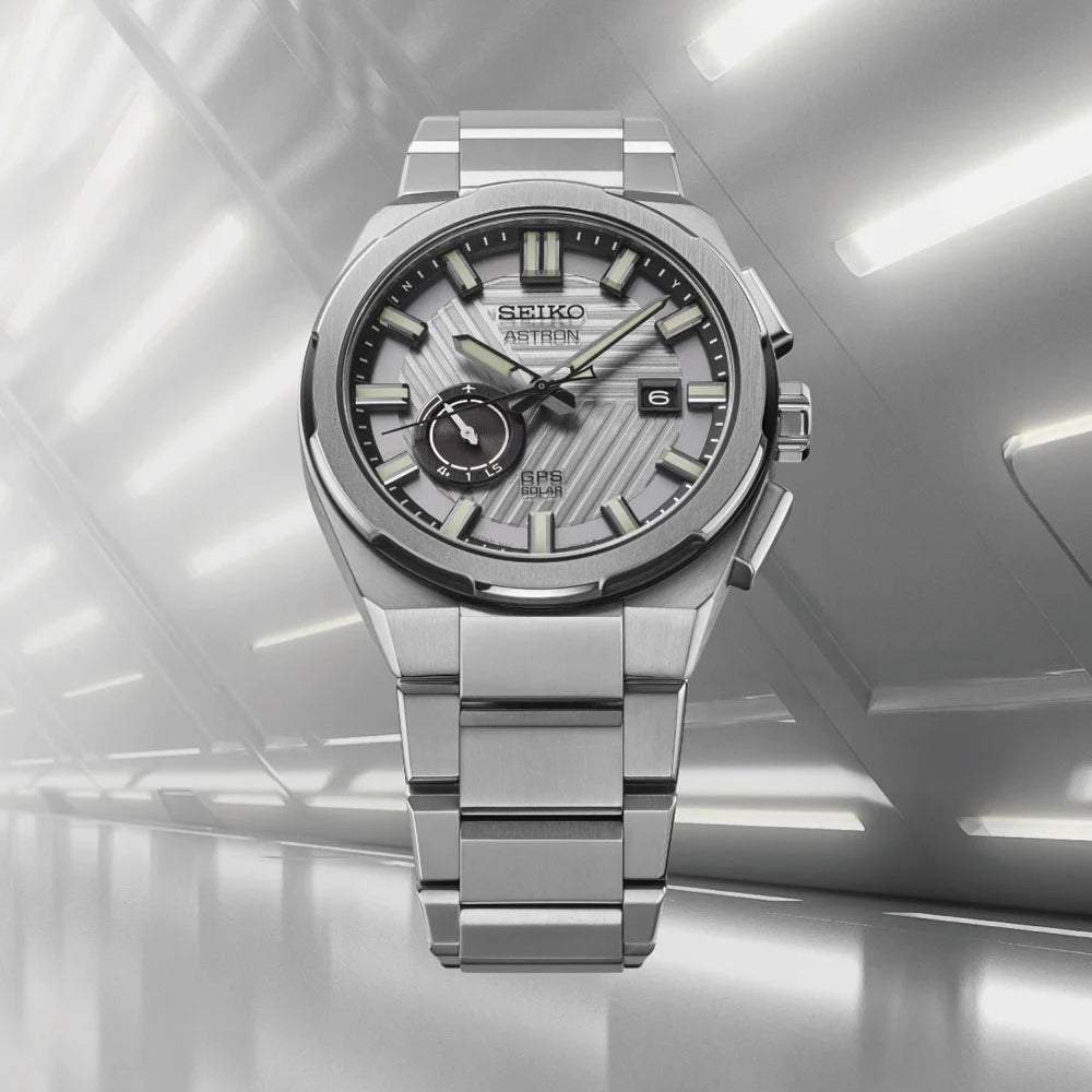 Seiko Astron Solar System – GPS Solar Silvertone ‘Earth’ Limited Edition SSJ037J1
