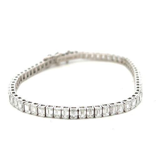 9ct White Gold 10ct Emerald Cut Laboratory Grown Diamond Bracelet