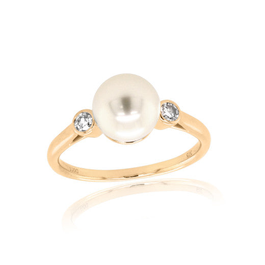 9ct Yellow Gold Cultured Pearl and Diamond Ring Size M