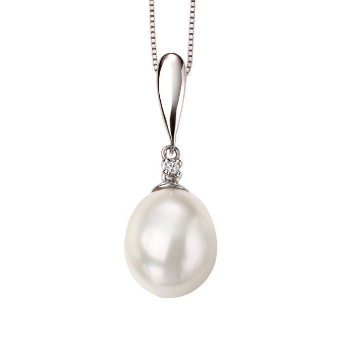 9ct White Gold Freshwater Cultured Pearl and Diamond Pendant