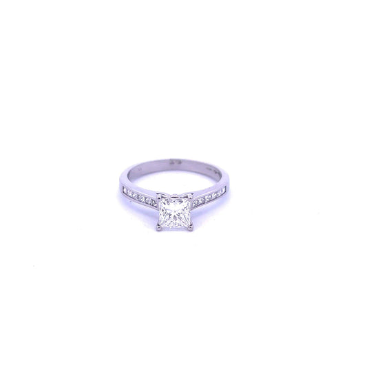Platinum 0.70ct Princess Cut Diamond Ring with Diamond Shoulders